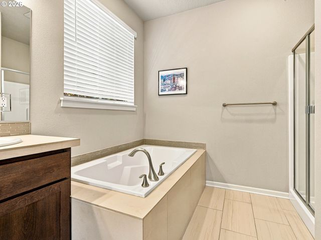 7110 Sw BARR Ln, Tualatin, OR 97062