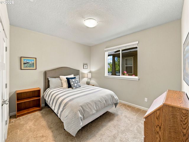 7110 Sw BARR Ln, Tualatin, OR 97062