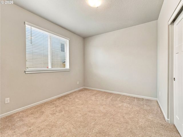 7110 Sw BARR Ln, Tualatin, OR 97062