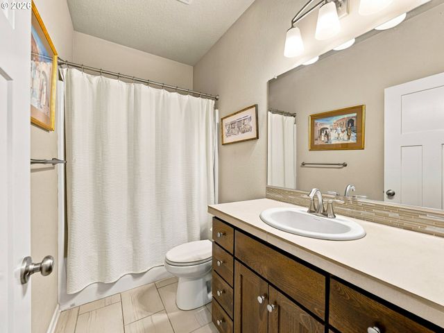 7110 Sw BARR Ln, Tualatin, OR 97062