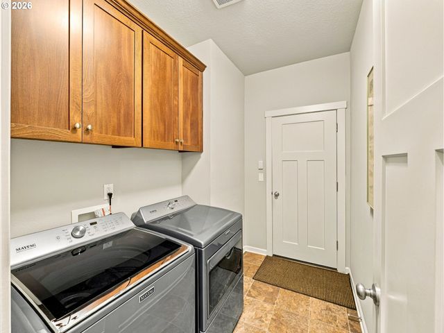 7110 Sw BARR Ln, Tualatin, OR 97062