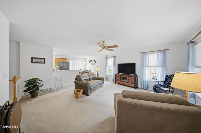 37 Oliver Street, Colonie, NY 12205