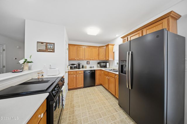 37 Oliver Street, Colonie, NY 12205