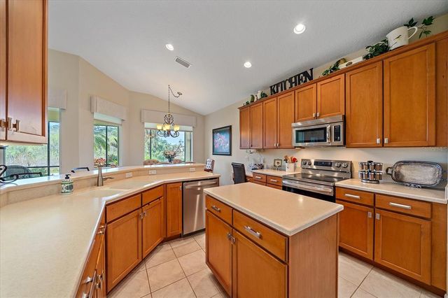 6540 TAILFEATHER WAY, Bradenton, FL 34203