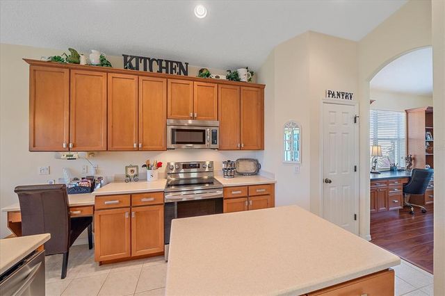 6540 TAILFEATHER WAY, Bradenton, FL 34203