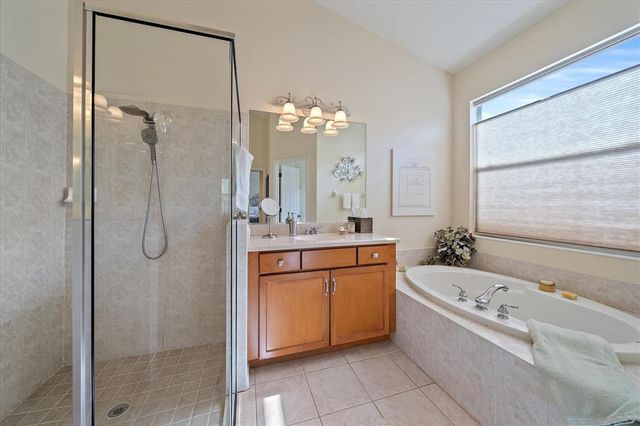 6540 TAILFEATHER WAY, Bradenton, FL 34203