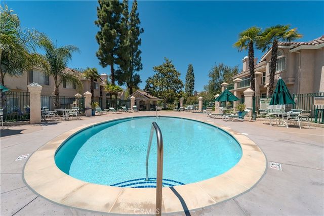405 Huyler Lane D, Simi Valley, CA 93065
