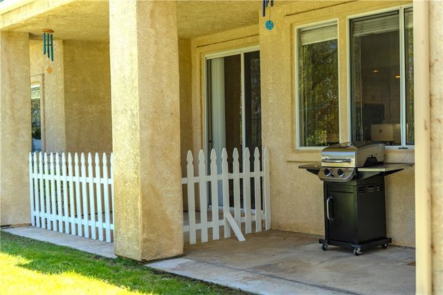 405 Huyler Lane D, Simi Valley, CA 93065