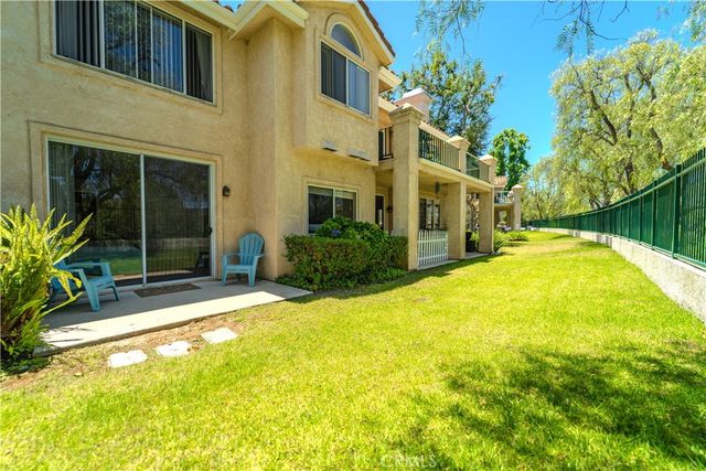 405 Huyler Lane D, Simi Valley, CA 93065