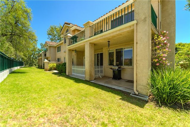 405 Huyler Lane D, Simi Valley, CA 93065
