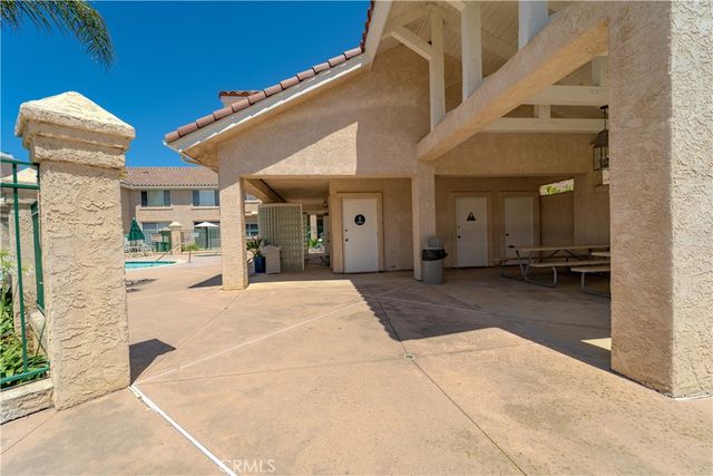 405 Huyler Lane D, Simi Valley, CA 93065