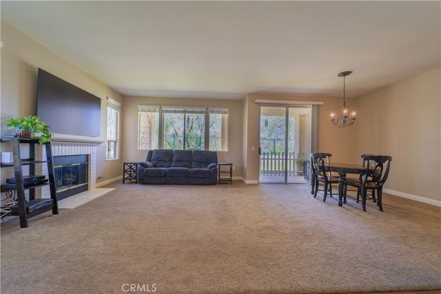 405 Huyler Lane D, Simi Valley, CA 93065