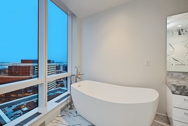 240 Devonshire Street 4512, Boston, MA 02110