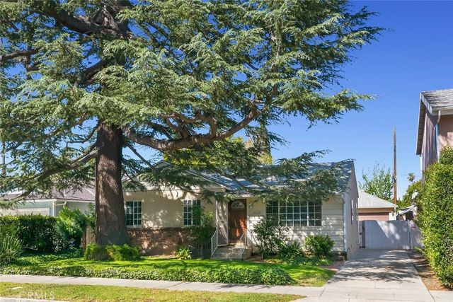 4425 Stern, Sherman Oaks, CA 91423