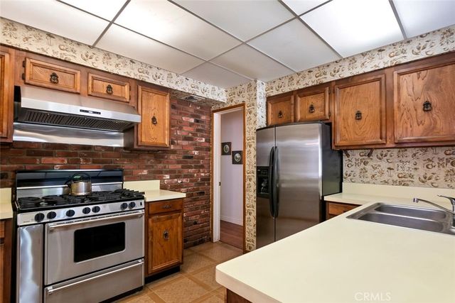 4425 Stern, Sherman Oaks, CA 91423
