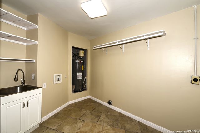 623 CLOWER, San Antonio, TX 78212