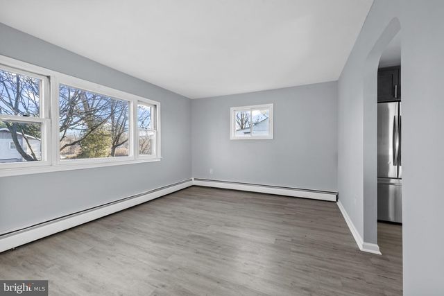 18 ARMOR CT, Middle River, MD 21220