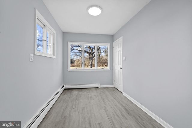 18 ARMOR CT, Middle River, MD 21220