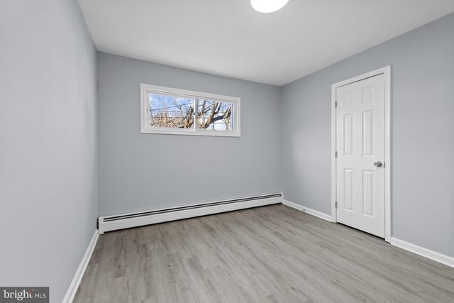 18 ARMOR CT, Middle River, MD 21220