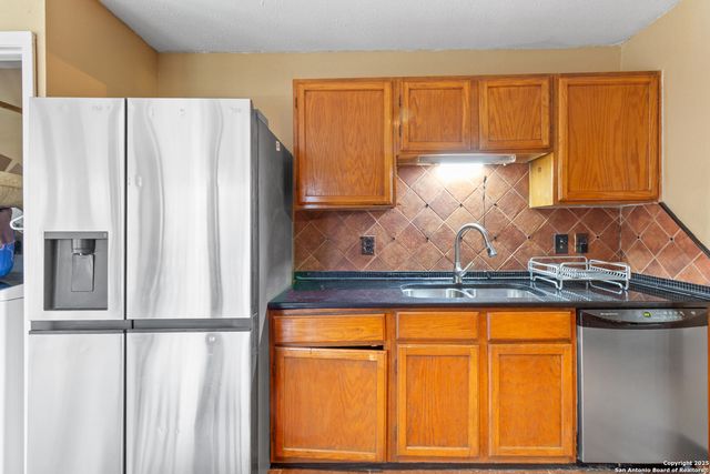 10522 horn, San Antonio, TX 78240