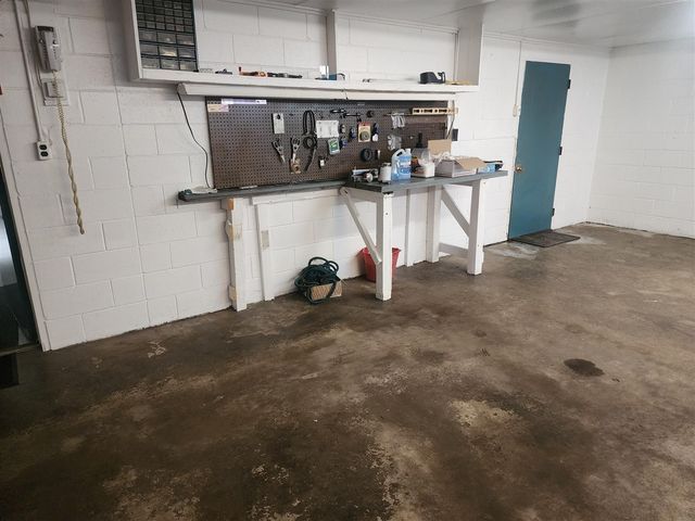 8778 E Gull Lake Drive, Augusta, MI 49012