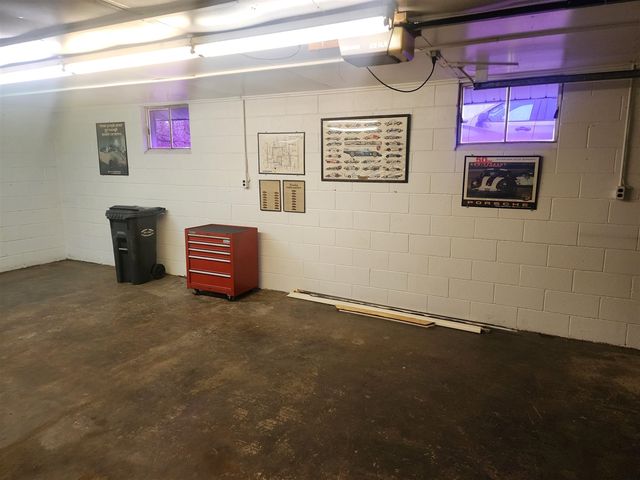 8778 E Gull Lake Drive, Augusta, MI 49012