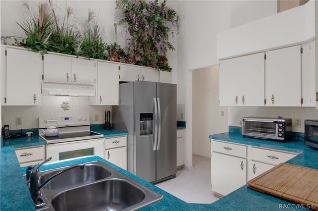 3116 N Stratham Point, Hernando, FL 34442