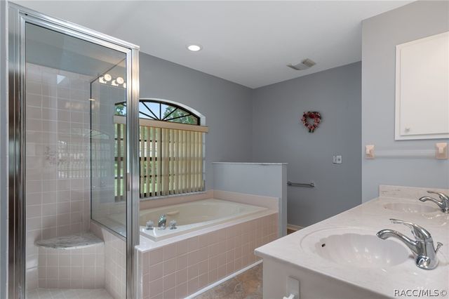 3116 N Stratham Point, Hernando, FL 34442