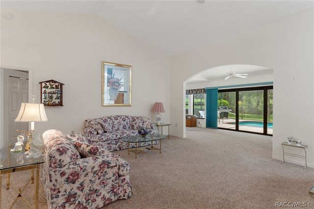 3116 N Stratham Point, Hernando, FL 34442