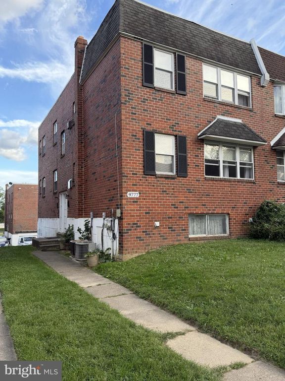 9777 HILSPACH ST, PHILADELPHIA, PA 19115 — exterior