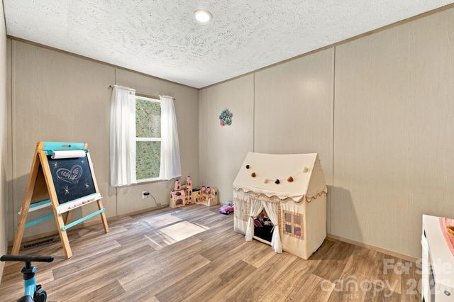 1001 Fisher Lane, Marshall, NC 28753