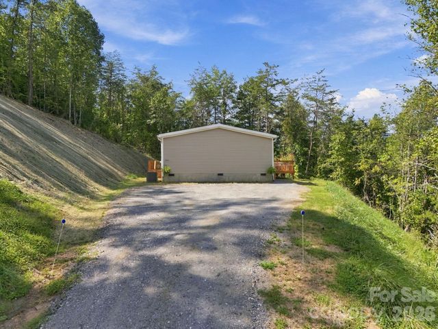 1001 Fisher Lane, Marshall, NC 28753