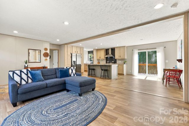 1001 Fisher Lane, Marshall, NC 28753