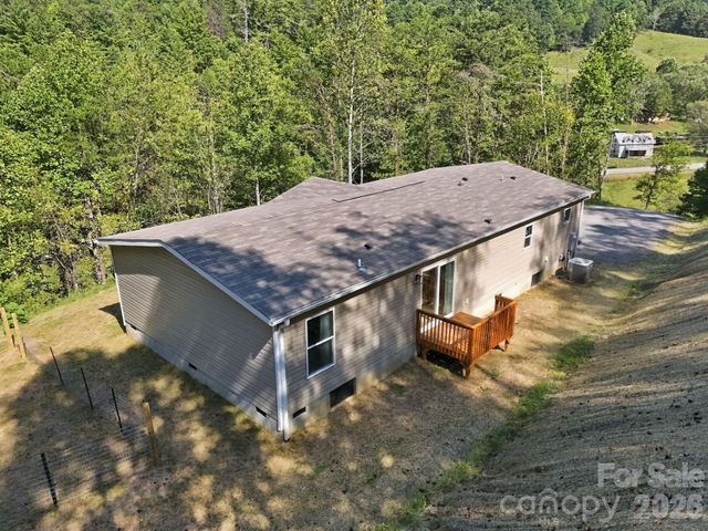 1001 Fisher Lane, Marshall, NC 28753