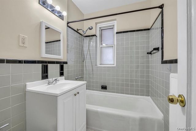 6360 102nd Street A18, Rego Park, NY 11374