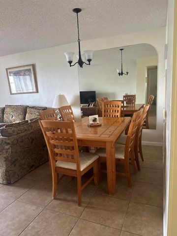 2812 S Garden Dr 304, Lake Worth, FL 33461