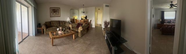 2812 S Garden Dr 304, Lake Worth, FL 33461