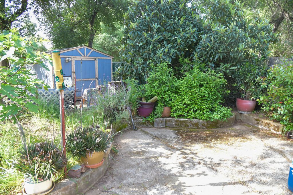 10025 Harley Leighton Road, Redding, CA 96003