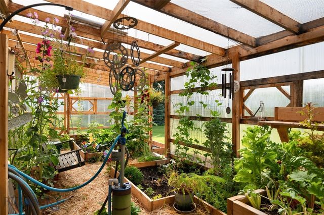 165 N Meadow Creek Road, Mcallister, MT 59740