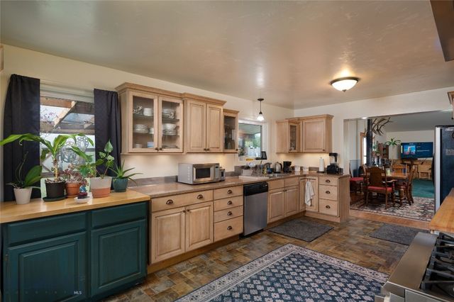 165 N Meadow Creek Road, Mcallister, MT 59740