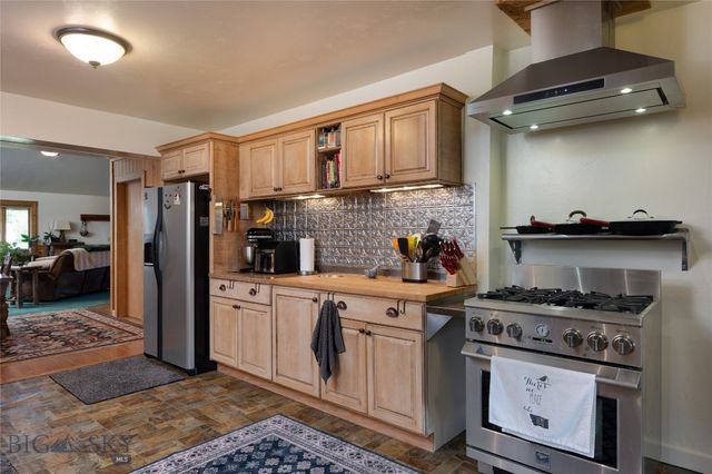 165 N Meadow Creek Road, Mcallister, MT 59740