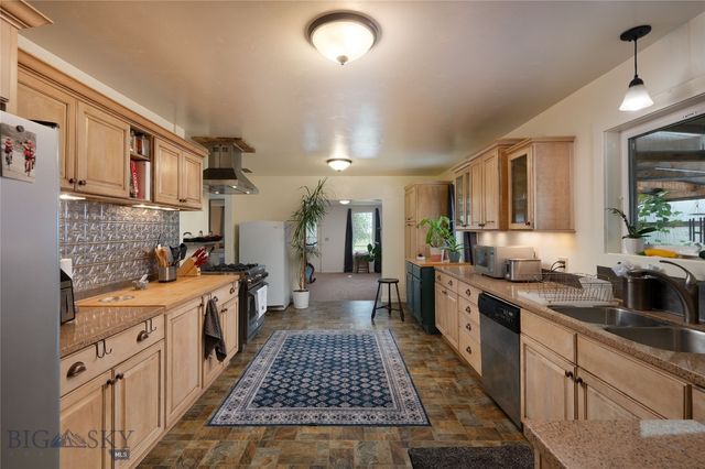 165 N Meadow Creek Road, Mcallister, MT 59740