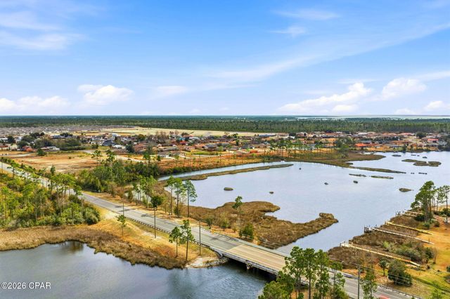 303 Hugh Thomas Drive, Callaway, FL 32404