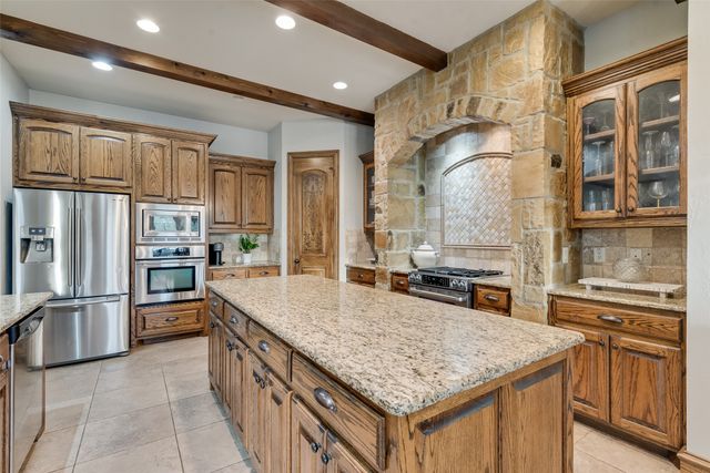 108 Berkshire Lane, Heath, TX 75032