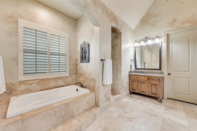 108 Berkshire Lane, Heath, TX 75032