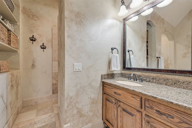108 Berkshire Lane, Heath, TX 75032
