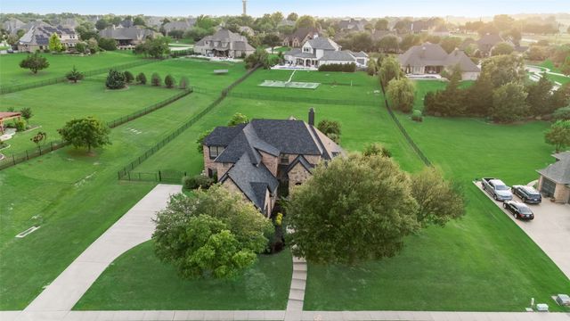 108 Berkshire Lane, Heath, TX 75032