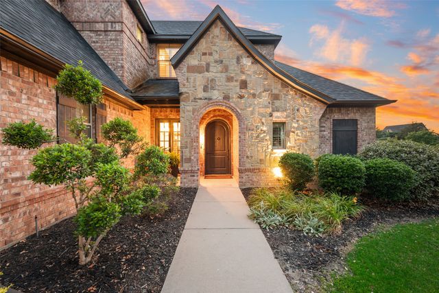108 Berkshire Lane, Heath, TX 75032