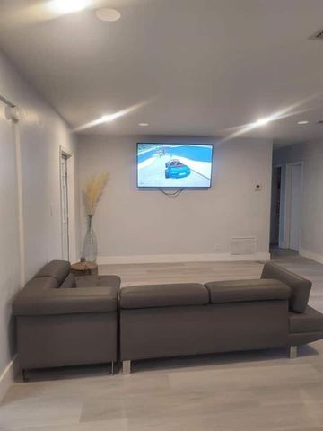 231 SW 29th Avenue, Fort Lauderdale, FL 33312