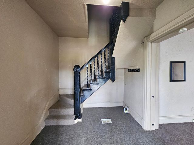 157 Calhoun Street, Battle Creek City, MI 49017